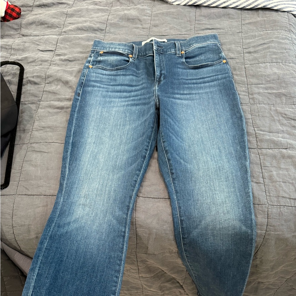 Ayr ‘The Chiller’ jeans in sunrise wash